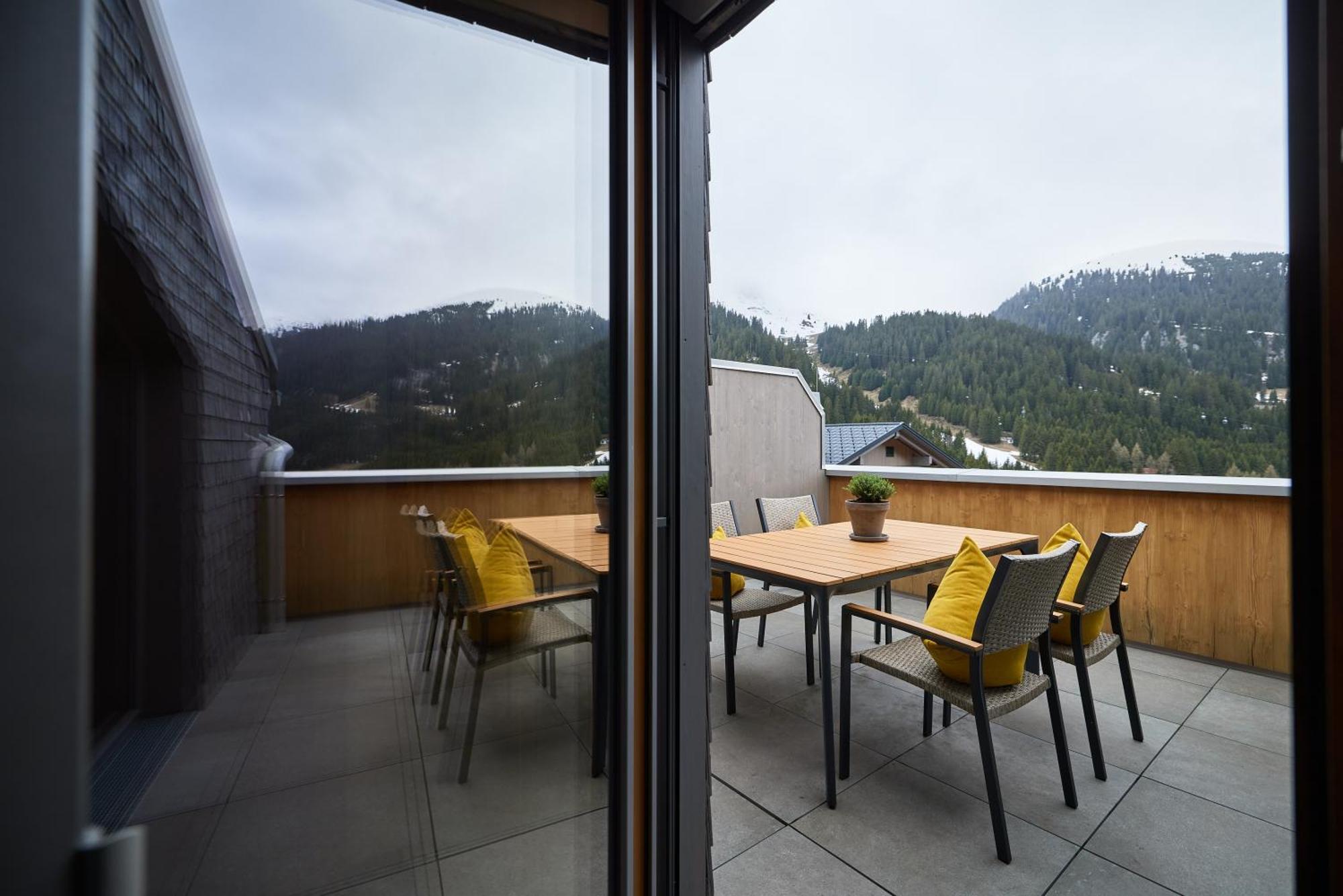 Camp Exklusiv - Alpin-Resort Montafon Haus 2 By Pferd Auf Wolke Gargellen Exteriör bild